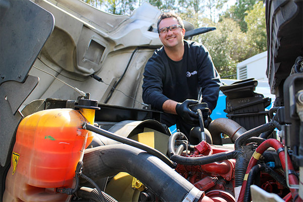 heavy-duty-truck-oil-change